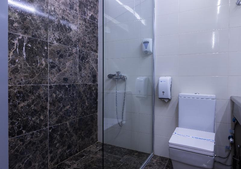 اتاق سوپریور سه تخته, De Koka