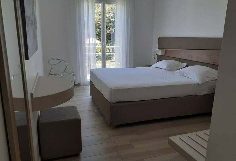 Номер Стандарт, Hôtel & Restaurant Les Mouettes