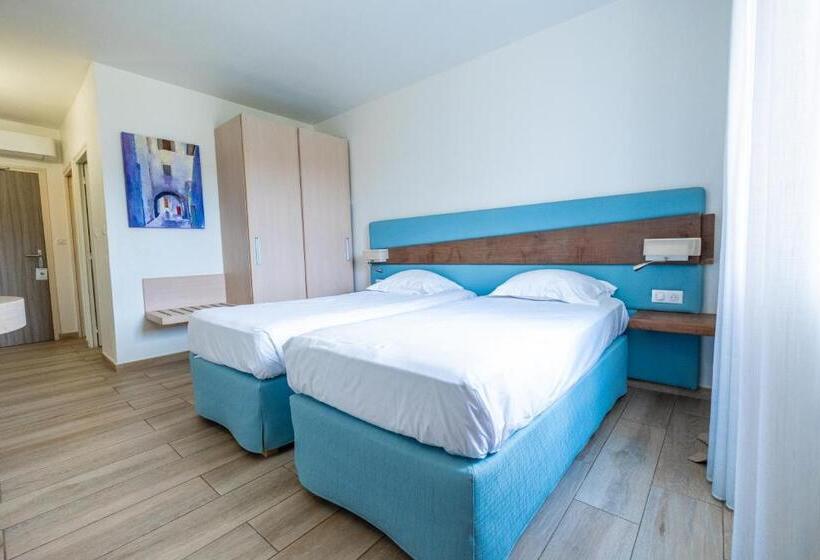 Номер Стандарт, Hôtel & Restaurant Les Mouettes