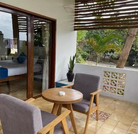 اتاق لوکس, Kep Lodge