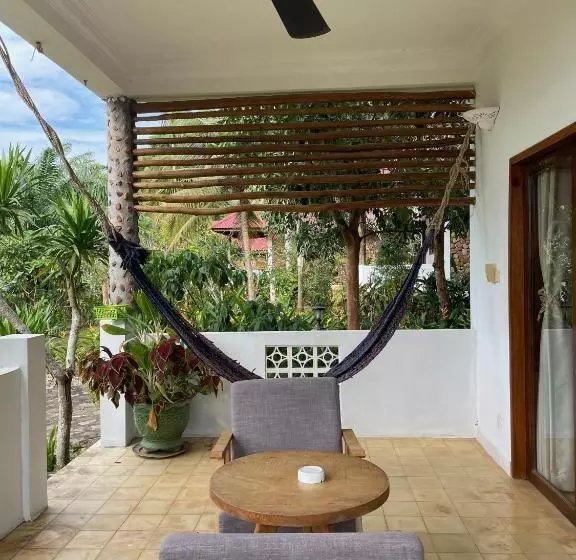 اتاق لوکس, Kep Lodge