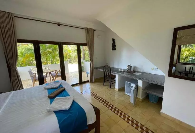 اتاق لوکس, Kep Lodge