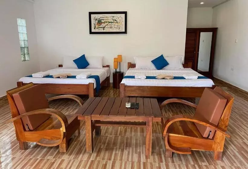 اتاق خانوادگی, Kep Lodge