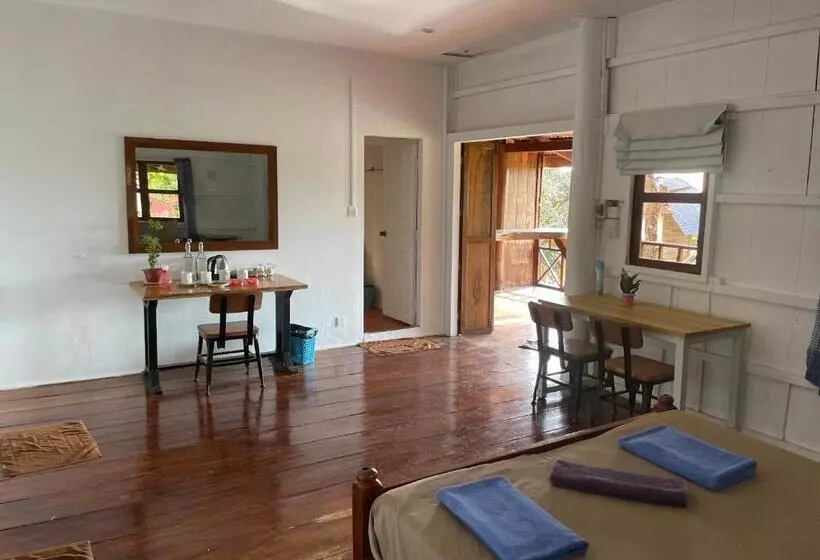 بنگله خانوادگی, Kep Lodge