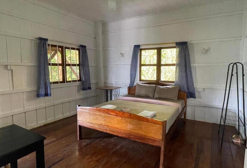 بنجلو عائلى, Kep Lodge
