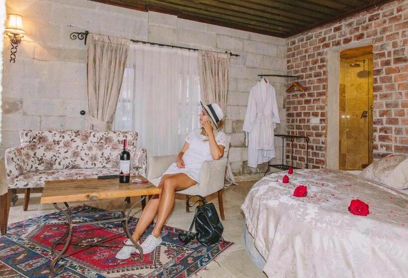 اتاق لوکس با بالکن, Panoramic Cave Hotel & Spa