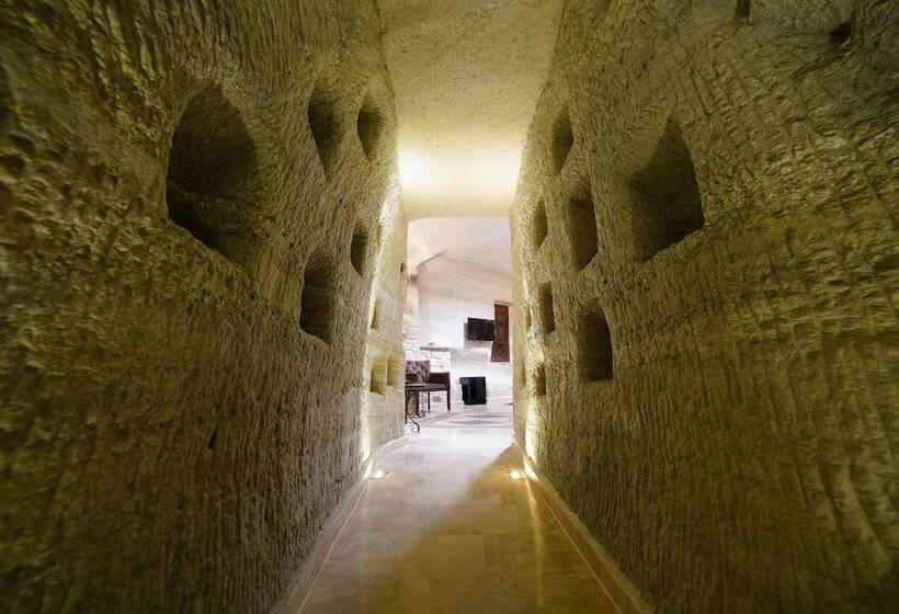 جناح, Panoramic Cave Hotel & Spa