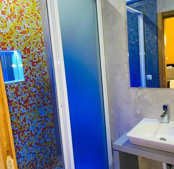 اتاق لوکس با چشم‌انداز دریا, Residencial Sol Point Art