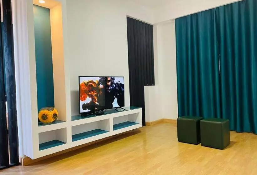 سوییت جونیور با چشم‌انداز دریا, Residencial Sol Point Art