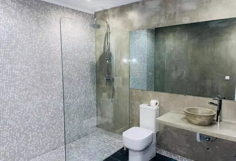 سوییت جونیور با چشم‌انداز دریا, Residencial Sol Point Art