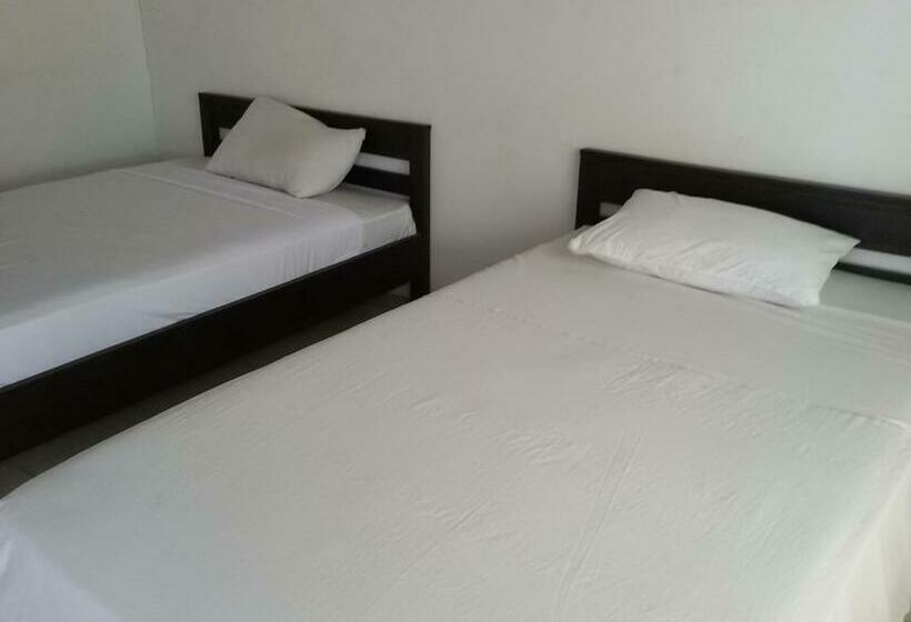 이코노미 룸, Syifa Homestay