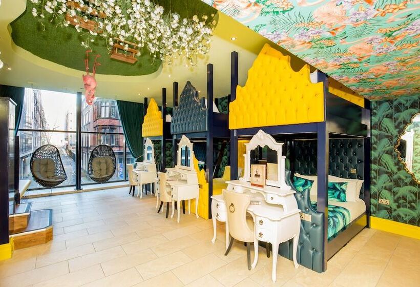 스탠다드 룸, The Shankly