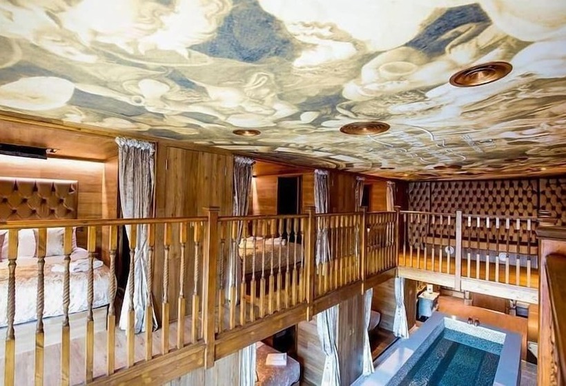 스탠다드 룸, The Shankly