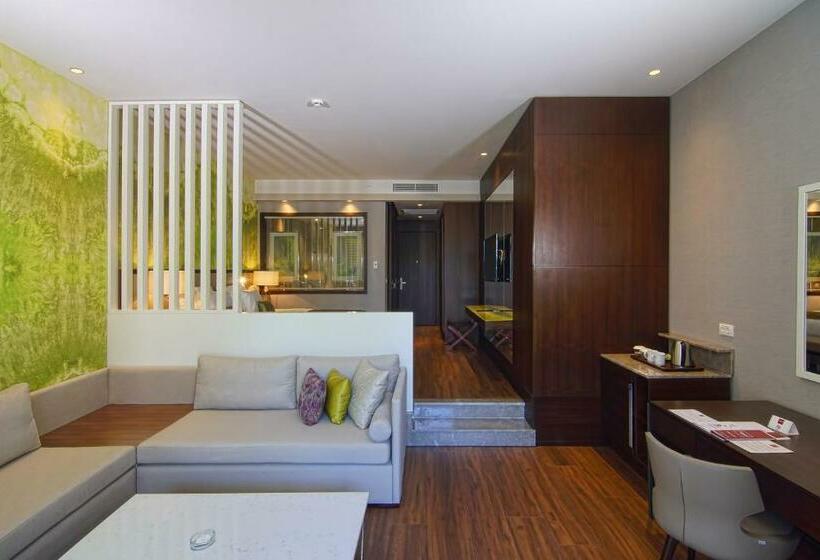 풀장 전망 스위트, Trendy Lara