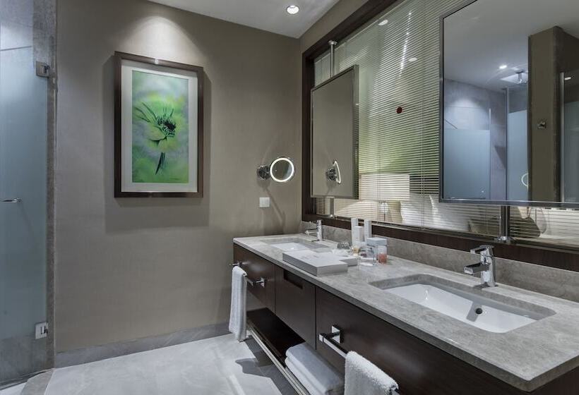 풀장 전망 스위트, Trendy Lara