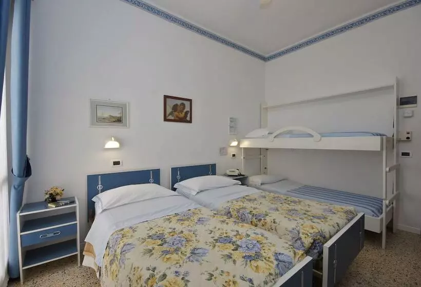 Economy Quadruple Room, Victory