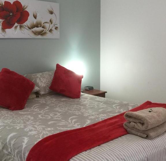 Люкс, The Nosh & Nod Avon Terrace