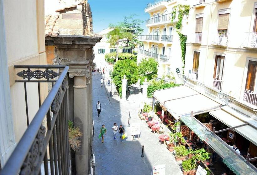 Номер Дюплекс, Sorrento Guest House