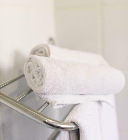 سوییت خانوادگی, Green Valley Lodge