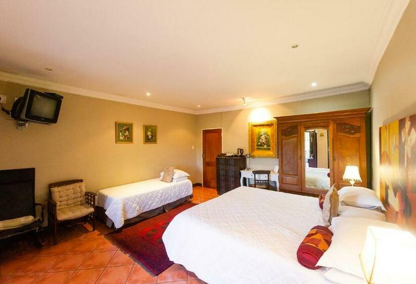 سوییت خانوادگی, Green Valley Lodge