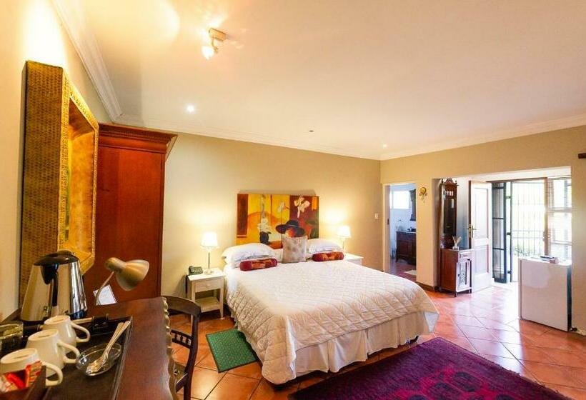 سوییت خانوادگی, Green Valley Lodge