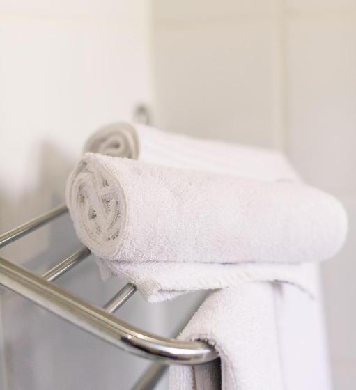 سوییت سوپریور, Green Valley Lodge