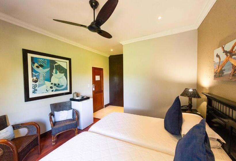 اتاق سوپریور با تخت بزرگ, Green Valley Lodge