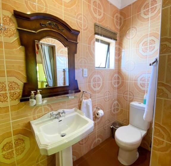 اتاق لوکس, Green Valley Lodge