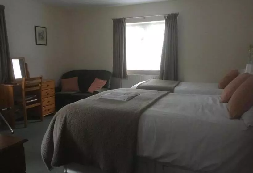 スタンダードトリプルルーム, Grove House Guest House