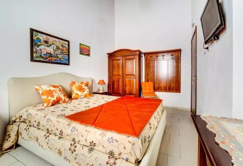 اتاق پنج‌تخته استاندارد, Morfeo Charming Rooms & Relax