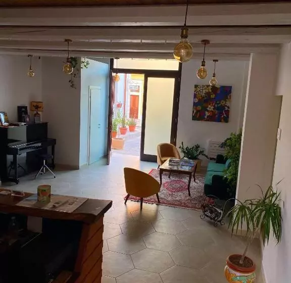 اتاق استاندارد سه نفره, Morfeo Charming Rooms & Relax