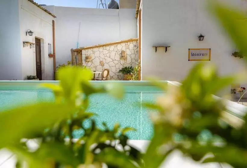 اتاق استاندارد سه نفره, Morfeo Charming Rooms & Relax
