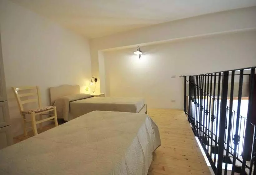 اتاق خانوادگی, Morfeo Charming Rooms & Relax