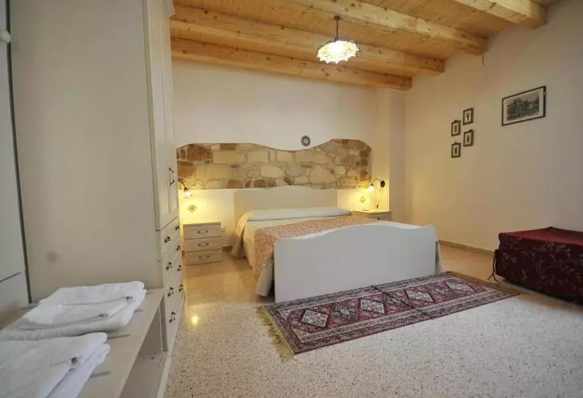اتاق خانوادگی, Morfeo Charming Rooms & Relax