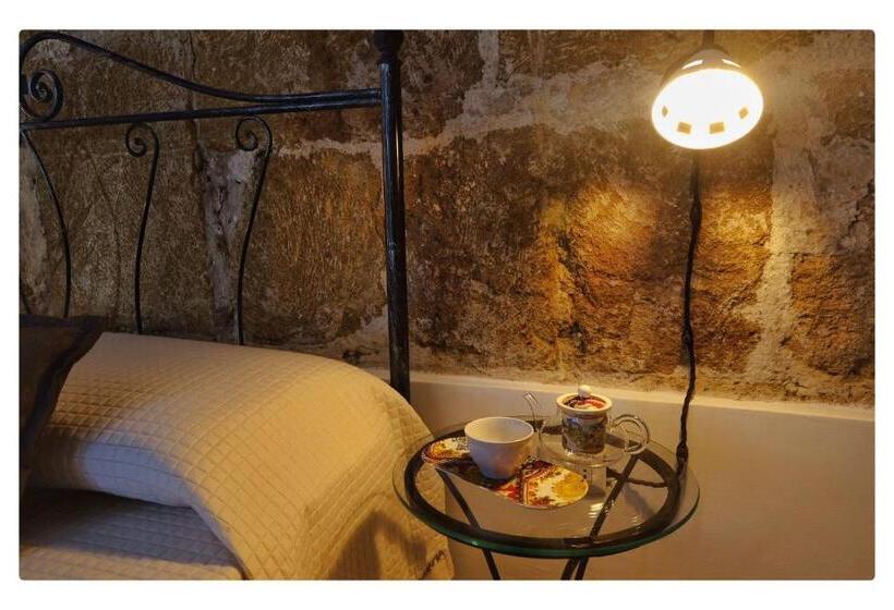 Номер Стандарт Вид на Бассейн, Morfeo Charming Rooms & Relax