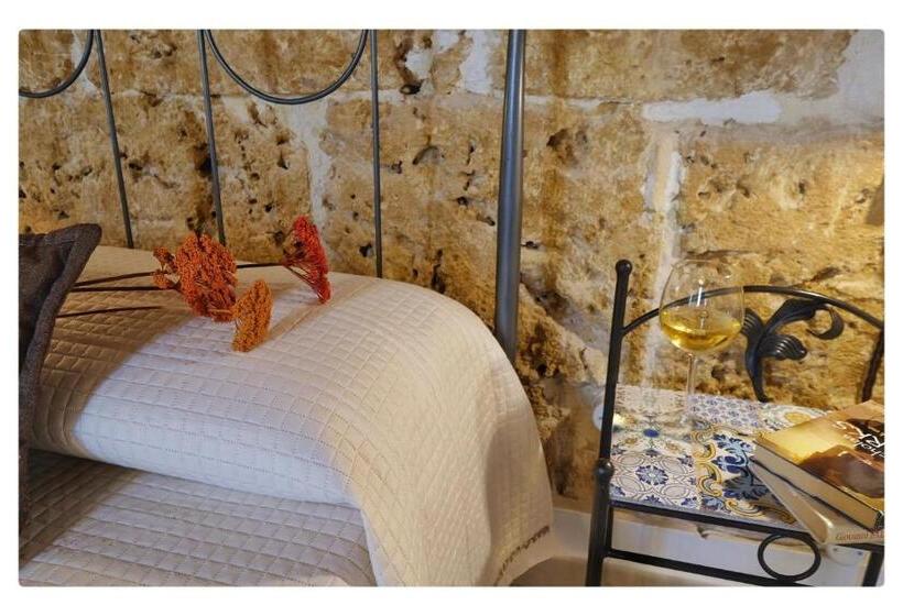 Четырехместный Номер Deluxe, Morfeo Charming Rooms & Relax
