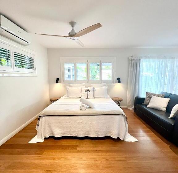 استودیوی لوکس, The Beach Shack Byron Bay