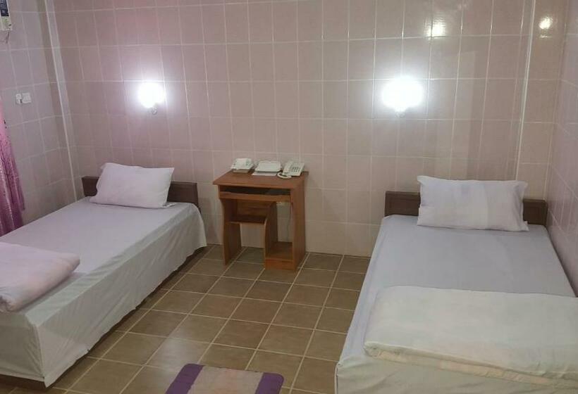 اتاق استاندارد, Red Dragon Hotel Hsipaw