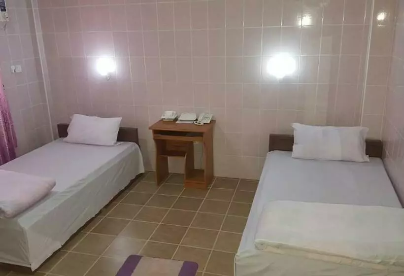 اتاق استاندارد, Red Dragon Hotel Hsipaw