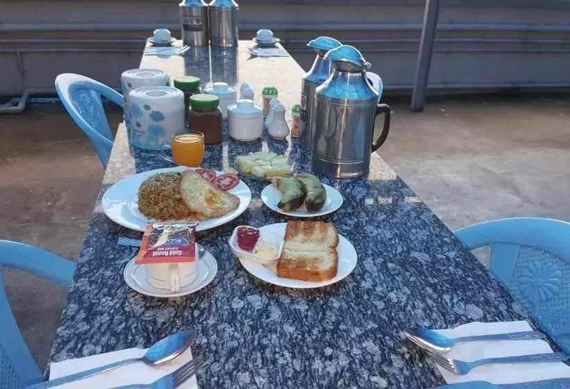 اتاق اکونومی با حمام مشترک, Red Dragon Hotel Hsipaw