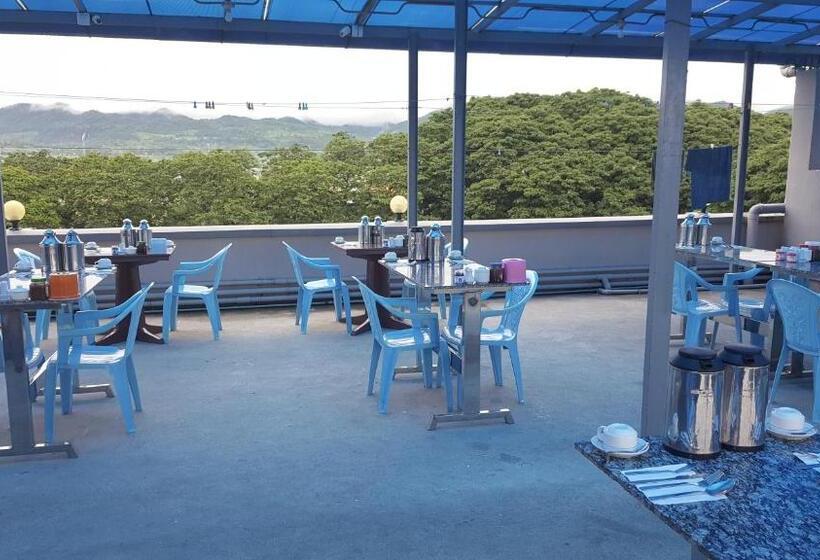 اتاق استاندارد یک نفره, Red Dragon Hotel Hsipaw