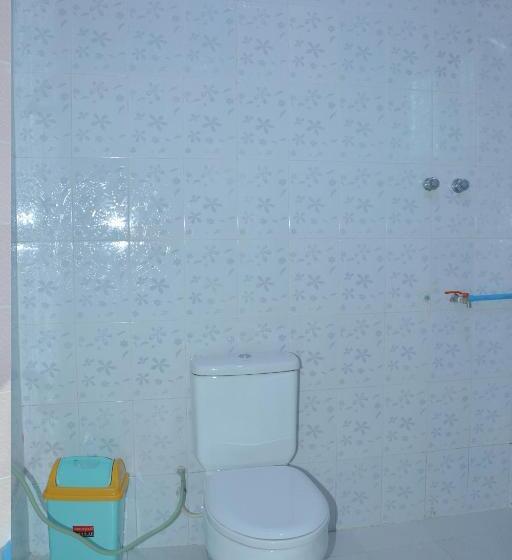 اتاق استاندارد یک نفره, Red Dragon Hotel Hsipaw