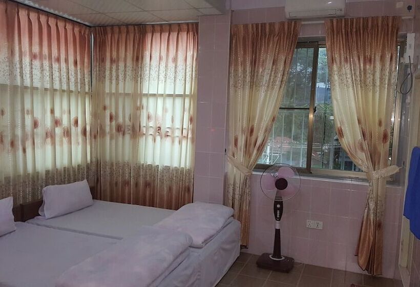 اتاق استاندارد, Red Dragon Hotel Hsipaw