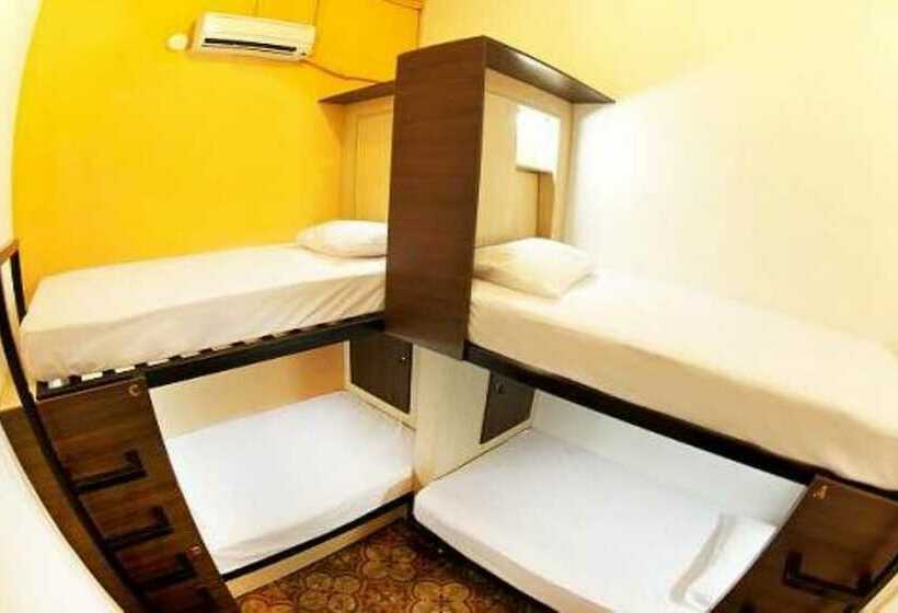 מיטה בחדר משותף, Red Inn Cabana