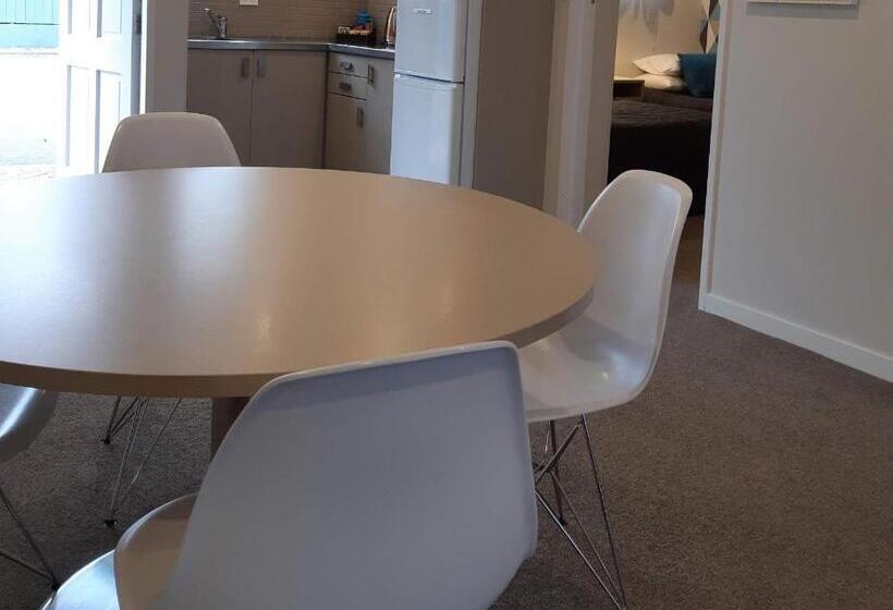 带2个卧室的套房, Asure Destiny On Fitzherbert Motel