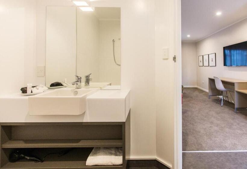 标准工作室, Asure Destiny On Fitzherbert Motel