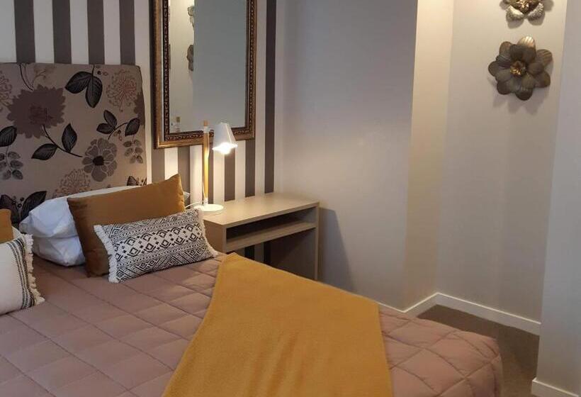 带2个卧室的套房, Asure Destiny On Fitzherbert Motel