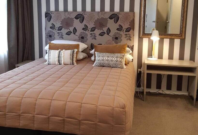 带2个卧室的套房, Asure Destiny On Fitzherbert Motel