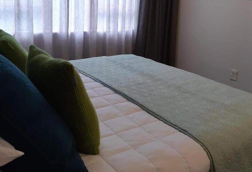 带2个卧室的套房, Asure Destiny On Fitzherbert Motel