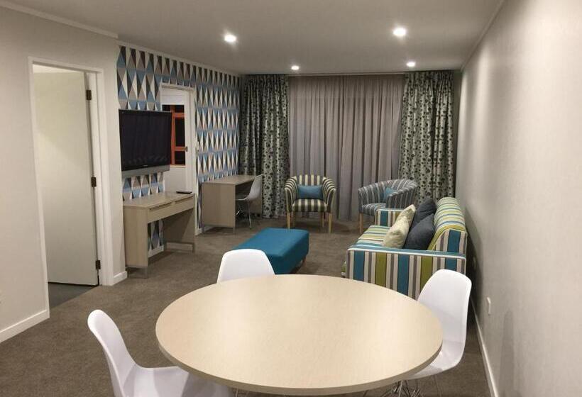 带2个卧室的套房, Asure Destiny On Fitzherbert Motel